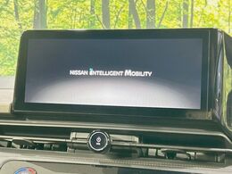 【メーカー純正12.3型ナビ】インテリアに溶け込むスタイリッシュな「専用設計」メーカーナビを装備♪視認性や操作性など基本性能にも優れ、より上質なカーライフをお楽しみいただけます。