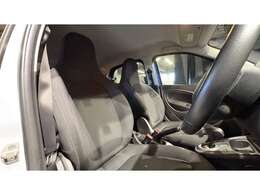 メルセデス・ベンツはドイツ本国シュツットガルト近郊でのメルセデス自車が関わった重大事故を、40年以上に亘って調査しています。