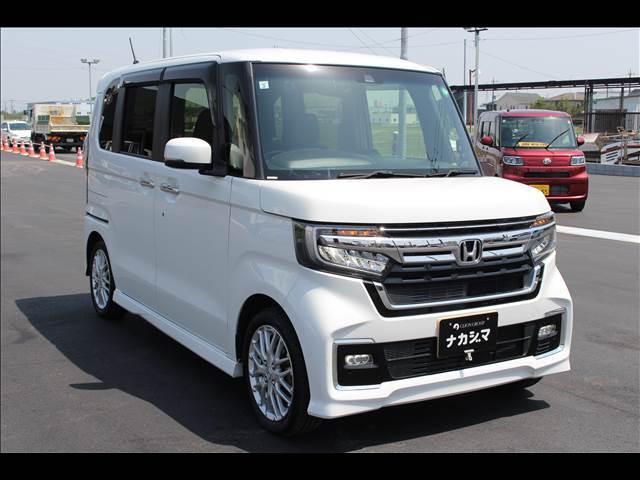 頭の上が広く、視線も高いので、ストレス無く運転できます