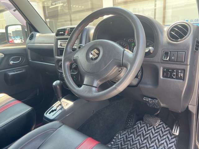 GC長浜店は新車から中古車まで、車の事なら価格・品質共にナンバー1をめざしております。良質な在庫を取り揃えてますので是非一度ご来店下さい。