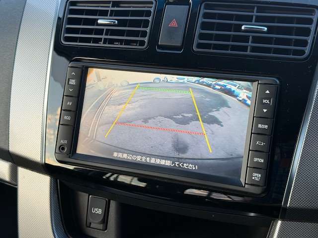 ナビ　地デジ　バックカメラ　ドラレコ　ETC　走行11.000Km　オゾン脱臭＆ウイルス除菌施工済み　スマートキー＆プッシュスタート