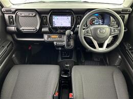 【インパネ全体】全方位で視界が広く、高い目線で運転もしやすいです！