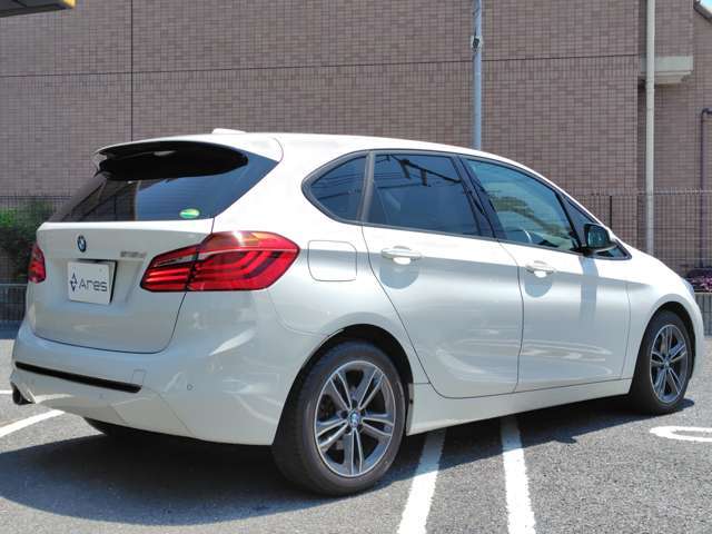 第三者検査専門機関AISによる厳正な車両検査を受けており車両品質評価書も発行されます。