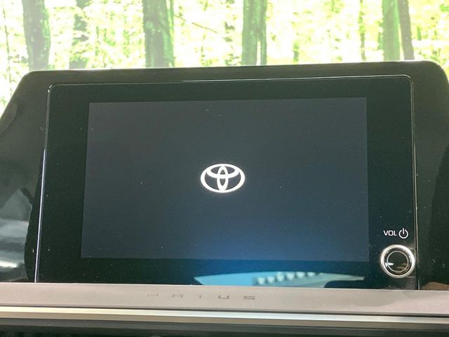 【8インチ　ディスプレイオーディオ】大画面のディスプレイはAppleCarPlayやAndroidAutoが利用可能。大きな画面でスマホナビアプリ等が利用いただけます♪