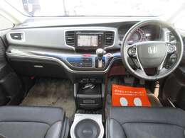 お車の状態について、お客様に分かりやすい説明を心掛けています。