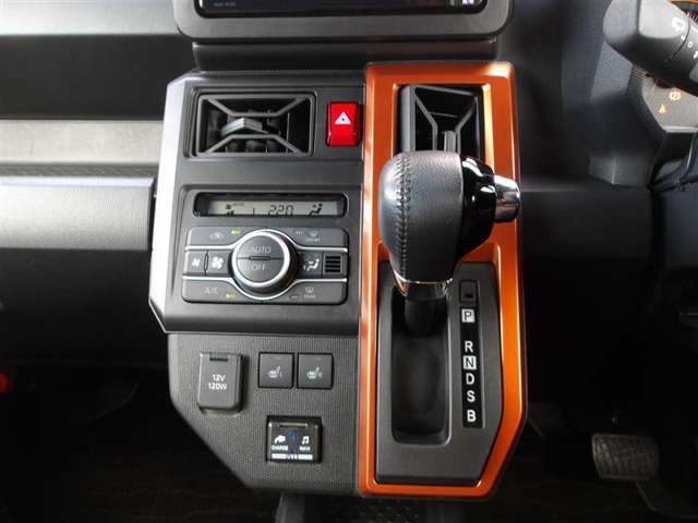 全国5,000ヶ所あるトヨタのお店で走行距離無制限・1年間の無料保証付き！