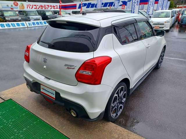 ワンオーナー☆純正8インチナビ☆全方位モニター☆LEDオートライト☆スマートキー☆プッシュスタート☆シートヒーター☆専用シート☆17AW☆ETC☆パドルシフト☆DSBS☆レーダークルーズ☆試乗OK