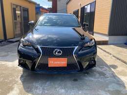 日曜、祝日は定休日ですので、遠方からのお客様は一度ご連絡を頂き、予約をして頂ければ幸いです。担当の山下が責任を持ち対応させて頂きます。