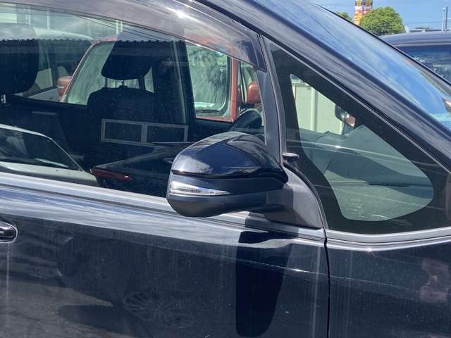 展示車両に関しましても、全ての取り扱いの車に対して厳しくチェックしております。