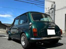 ボディ左右に色あせアリ