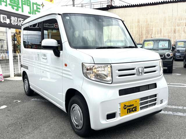 多種多様の軽自動車が勢揃い！80台展示しておりますのでお得なオススメのお車をご紹介させて頂きます♪
