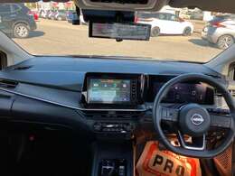 運転席まわりです。細かいオプションなど、気になるところがあればお気軽にメールやお電話等でお問合せください。