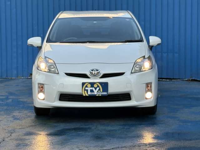 【有限会社クライス】です。当社のウリは中古車を中古と思わせない【業界トップクラスの仕上げ】が魅力です！！また、高価買取・アフターメンテナンス・自動車保険などお車に関わること、全てお任せください！！