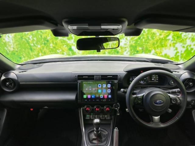 「この車の写真をもっと見たい」「状態が気になる」「この装備はついている？」どんな小さな疑問でもお気軽にお問い合わせください！