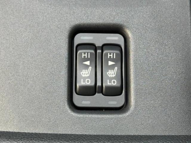 お車に合わせて無料保証以外にも、保証範囲、期間、距離を拡充させた有料保証もご用意しております！中古車の購入が初めてで不安・・・というお客様もご安心ください！