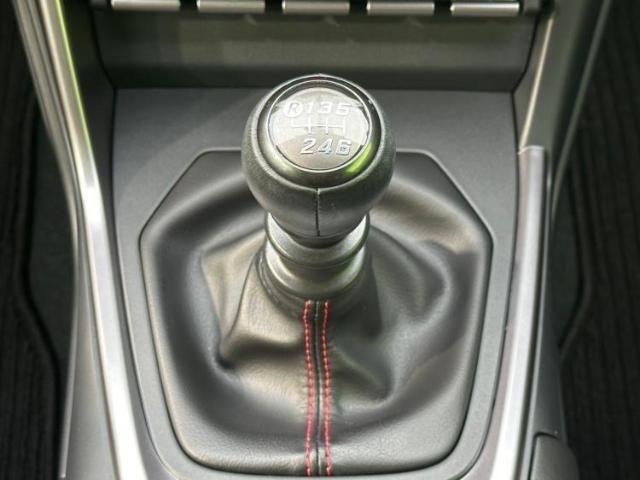 車選びにはお悩みがつきものです！具体的な購入までは検討していないけど車は気になるというお客様も大歓迎です！是非中古車購入の第一歩のお手伝いをさせてください！
