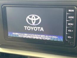 【純正ナビ】人気の純正ナビを装備。オーディオ機能も充実しており、Bluetooth接続すればお持ちのスマホやMP3プレイヤーの音楽を再生可能！毎日の運転がさらに楽しくなります！！