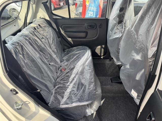 軽未使用車以外にもお買い得な中古車やレンタカーアップ車を取り揃えております！もちろん全車安心の保証付きです！
