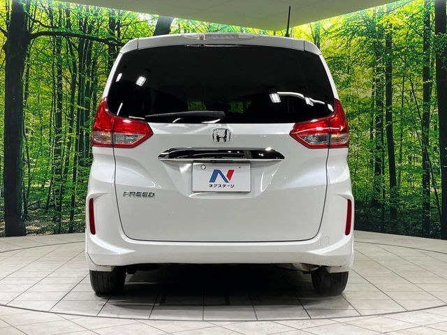 安心の最長10年・走行無制限保証（有償）をご用意。保証内容も充実はもちろん、無料点検＆オイル交換や、年中無休の全国・24時間ロードサービスも付帯されておりますのでご安心下さい。