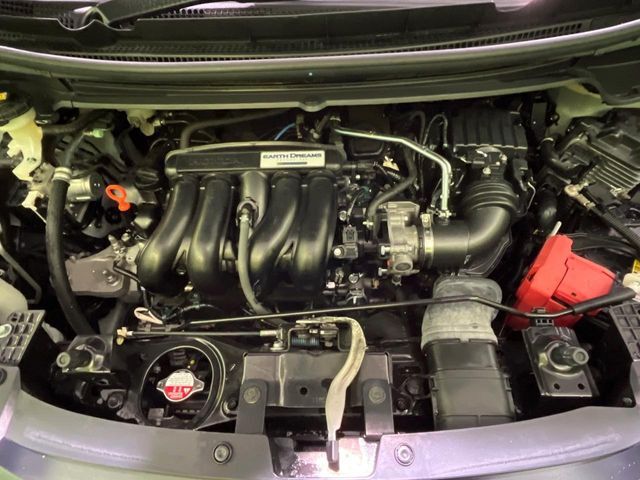 親切・丁寧な専門メカニックスタッフが応対！・車検・点検整備・事故等の修理などアフターサービスも安心。お車のカスタマイズもネクステージのサービススタッフまでご相談ください！