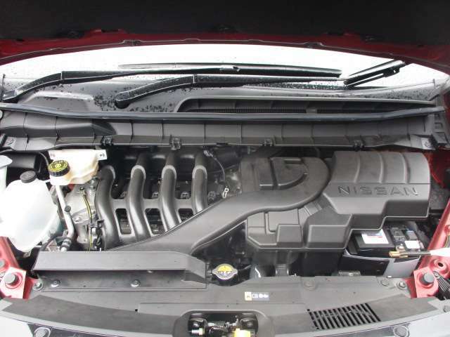 2000CCのガソリンエンジンです。当店はこの他のお車も多数展示しております。お探しのお車がございましたらお気軽にご連絡下さい！　Tel　097-543-1137大分日産自動車プレジールu