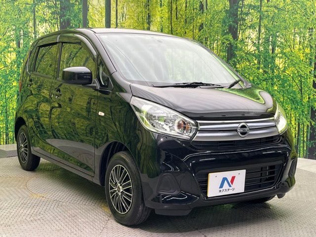 大好評のボディコーティング「弾スプラッシュコート」もご納車までに施工可能。通常のガラスコートと異なる、耐久年数6年の無機質ガラスコーティングが、ボディをキレイな状態に保ってくれます。