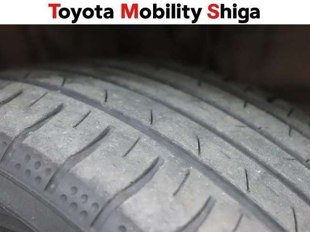 タイヤの残り溝は、3ミリです。