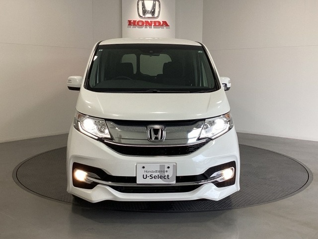 【Honda認定中古車 U-Select】　エンジン、オーディオやカーナビ(社外品は除く）に至るまで保証をお付け致します。全国のホンダディーラーで保証と整備が受けられます。
