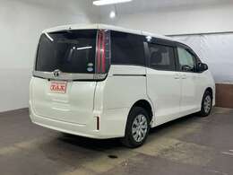 当店は安心のJUメンバーショップ！！JUでの仕入れや下取り車など展示しております☆（JU＝社団法人日本中古自動車販売協会連合会）