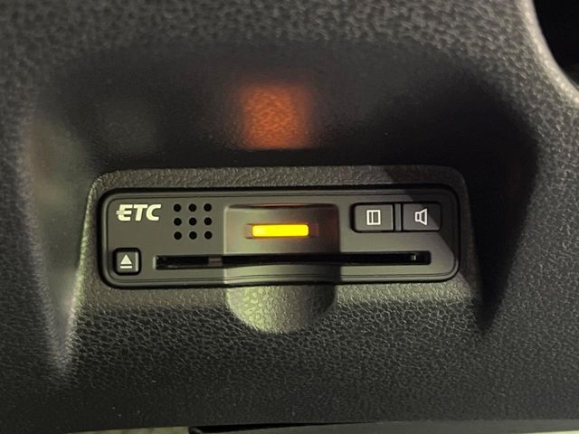 【ETC】高速道路の料金所をストレスなく通過！話題のスポットやサービスエリアに多い「スマートIC」利用時は必須のアイテムです。当店でセットアップを実施、ご納車当日からすぐにご利用いただけます！