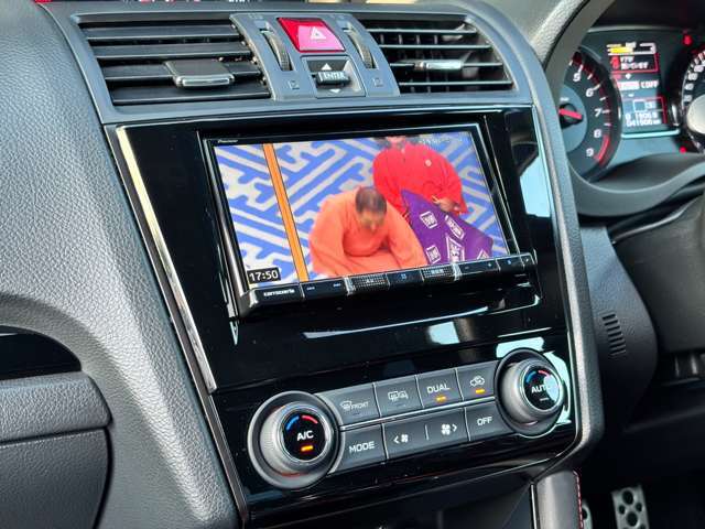 Carrozzeria製カーナビ装着済み！BLUETOOTH接続も可能で快適で楽しいドライブができます！地図機能も充実しておりますので安心です。バックモニターも付いておりますので駐車時も安心です！