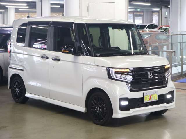 【お車で三郷インター店】☆東京外環自動車道下り☆三郷西インターを降りてすぐの交差点を左折、200m先の信号を右折して頂き、右手にございますので、中央分離帯をUターンして下さい！！