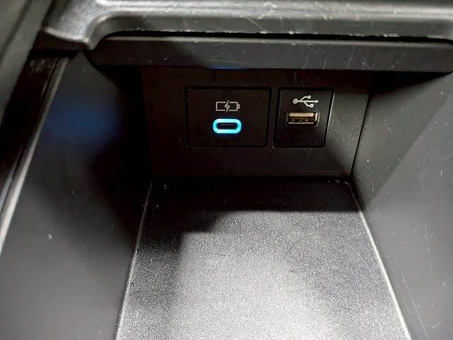 USBポートあり！