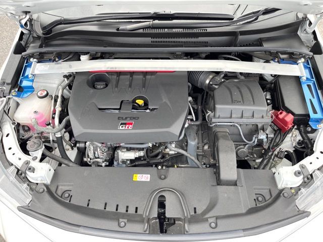 親切・丁寧な専門メカニックスタッフが応対！・車検・点検整備・事故等の修理などアフターサービスも安心。お車のカスタマイズもネクステージのサービススタッフまでご相談ください！