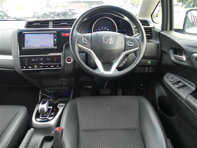 【窓操作部】軽い力で、窓を開けたり閉めたりすることができます！掲載箇所以外にご希望の写真がございましたら、お気軽にお問い合わせ下さい！メールや郵送でお送りさせていただきます。