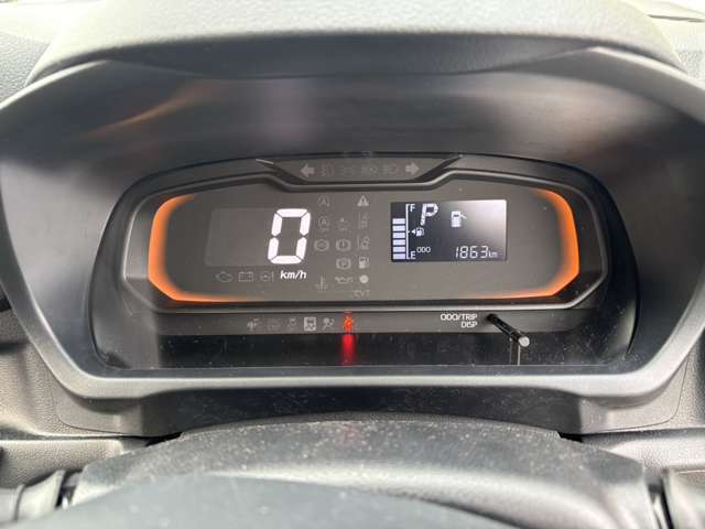 トラブルを未然に防ぎ、安全で快適なカーライフをお過ごしいただくためには、定期的な点検整備が必要です。ダイハツ大久保店では、サービススタッフがプロの目線であなたの愛車を点検します。