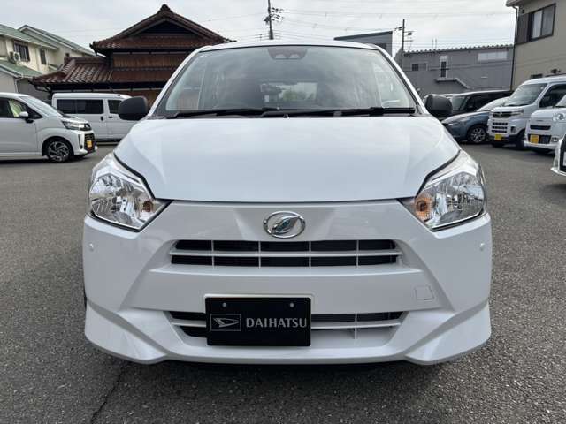 新車の販売はもちろんのこと、スタッフおすすめのダイハツ明石西認定中古車も販売しています。新車や中古車のご購入、お車購入後のアフターサービスまで、ダイハツ車のことならダイハツ大久保店にご相談ください。