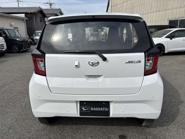 ディーラー中古車だからこそ、安心安全保証付き！鈑金塗装もお任せ下さい！