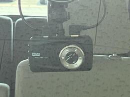 ドライブレコーダーも付いてます（＾o＾）事故の情報を記録し分析できるため、とても役に立ちます★「付けててよかった！」と、お客様の声も多数頂いております！