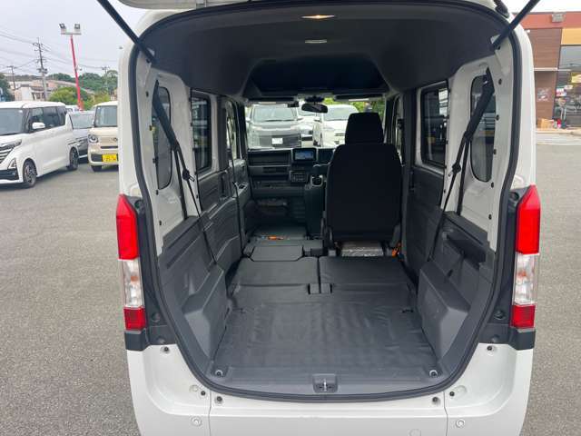 2mの長尺物が載るのはN-VANのみです！！