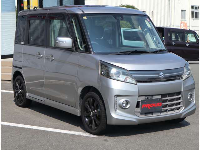 プラウドでは20代、30代のスタッフが元気よく対応させていただきます！「どんな車両があるのか見に来た」「ちょっと現車を見てみたい」などお気軽にご来店、ご相談ください♪