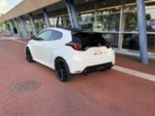 トヨタ車に限らず、他メーカーのU-Carの車種ラインナップを取り揃えております。