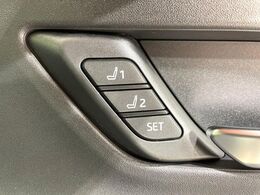 【メモリー機能付きパワーシート】ドライバーごとに設定したシート位置を記憶して、ボタン一つで切り替えできる便利な機能！運転する方が複数名いらっしゃるご家庭におすすめです♪