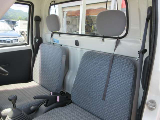 ■徹底した価格調査でいつでも何処よりも格安で高品質な中古車をご案内しております。