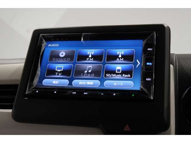 ナビゲーション(VXM-214VFi)ももちろん装備☆多彩な機能で快適ドライブをアシスト☆オーディオ機能も充実していますね☆