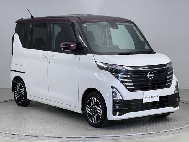 【車両状態証明書】査定協会公認のプロの検査員が公平かつ確かな基準で検査を実施。車両評価をもとに、安心しておクルマをお選びいただけます。