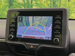 【バックカメラ】駐車時に後方がリアルタイム映像で確認できます。大型商業施設や立体駐車場での駐車時や、夜間のバック時に大活躍！運転スキルに関わらず、今や必須となった装備のひとつです！