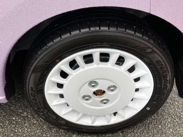 お車入庫時に洗車しておりますが、納車前には更にしっかりと清掃させていただきます。