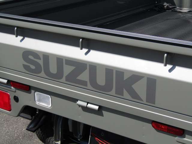 【車両画像撮影サービス】もう少し詳細な車両画像がほしい！ここが気になる！何枚でも写真をとって画像をお送りいたします！　　※メールやLINEでのお問合せも可能です。お気軽に当社スタッフにご用命ください。