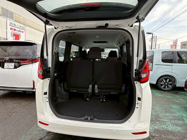 軽自動車～ミニバンSUV車、国産輸入車問わず、格安車～高級車まで幅広く取り揃えております。お気軽にご来店・お問い合わせ下さい。当店、スタッフが丁寧にご案内させていただきます。